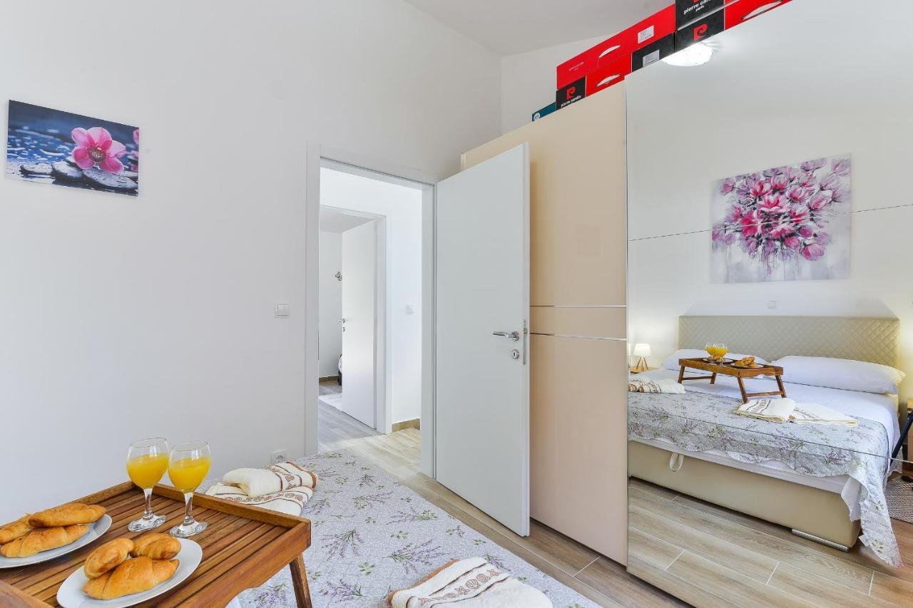 Cascada Villas With Private Jacuzzi And Private Parking Starigrad Paklenica Exterior photo
