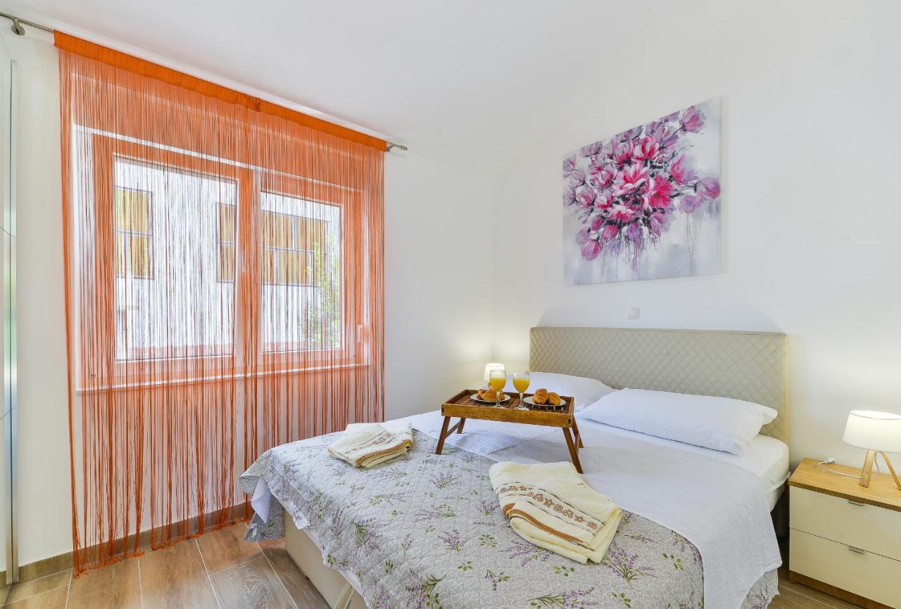 Cascada Villas With Private Jacuzzi And Private Parking Starigrad Paklenica Exterior photo