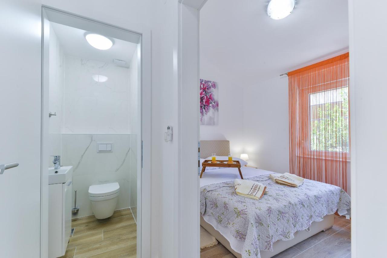 Cascada Villas With Private Jacuzzi And Private Parking Starigrad Paklenica Exterior photo
